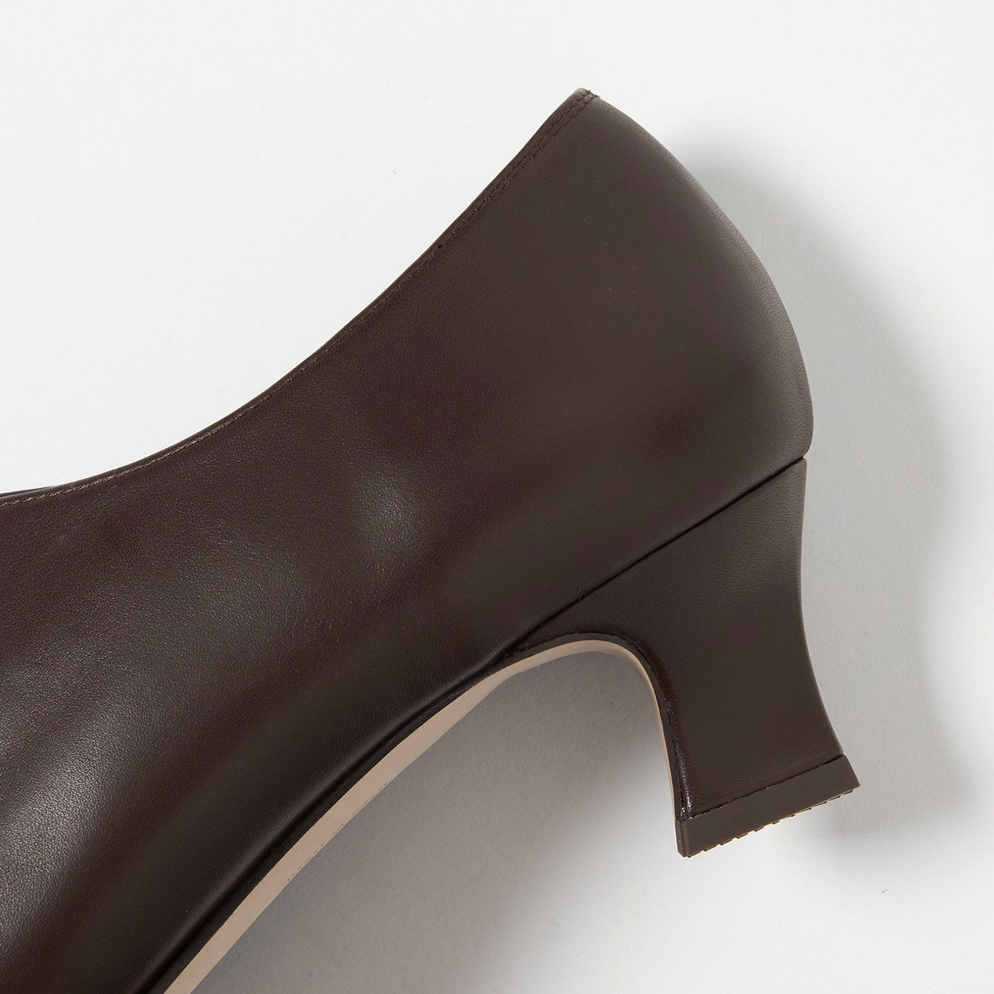 センターベルトスクエア パンプス45↓↑