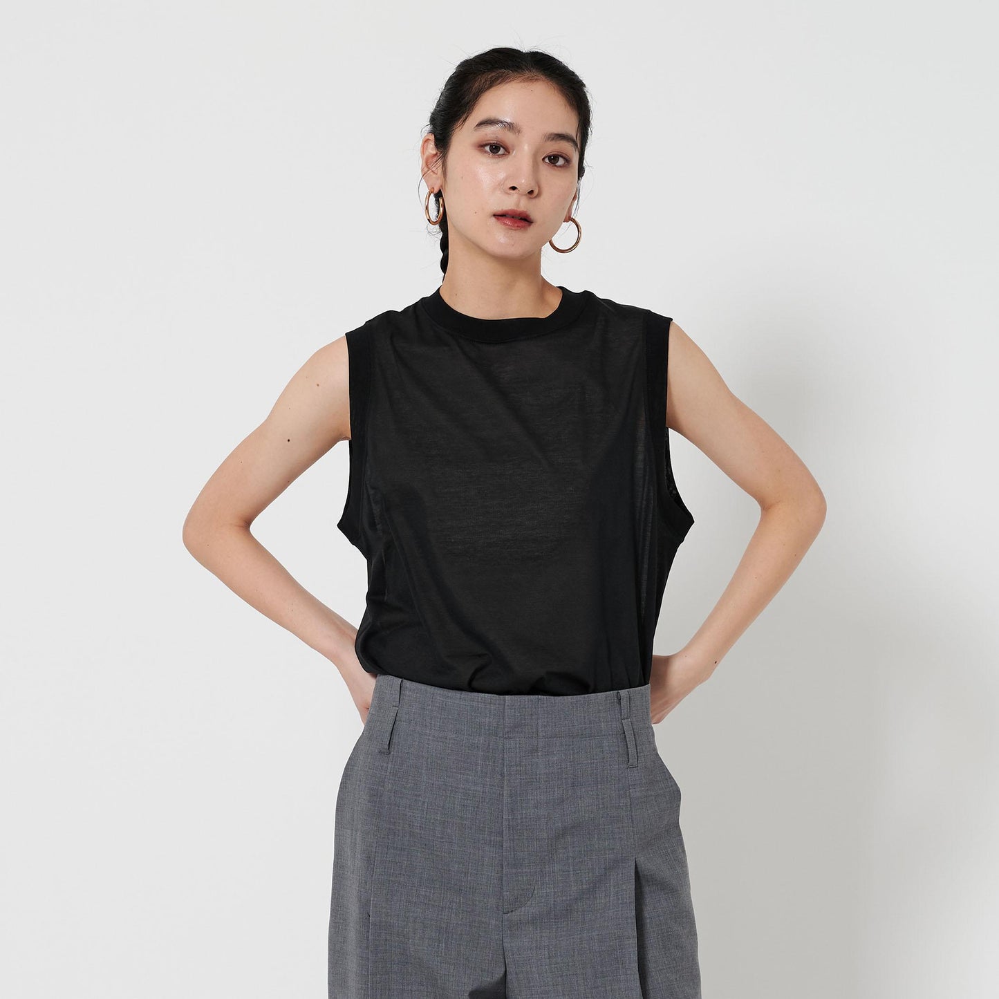 コットンナイロン クルーネック ノースリーブ Tシャツ