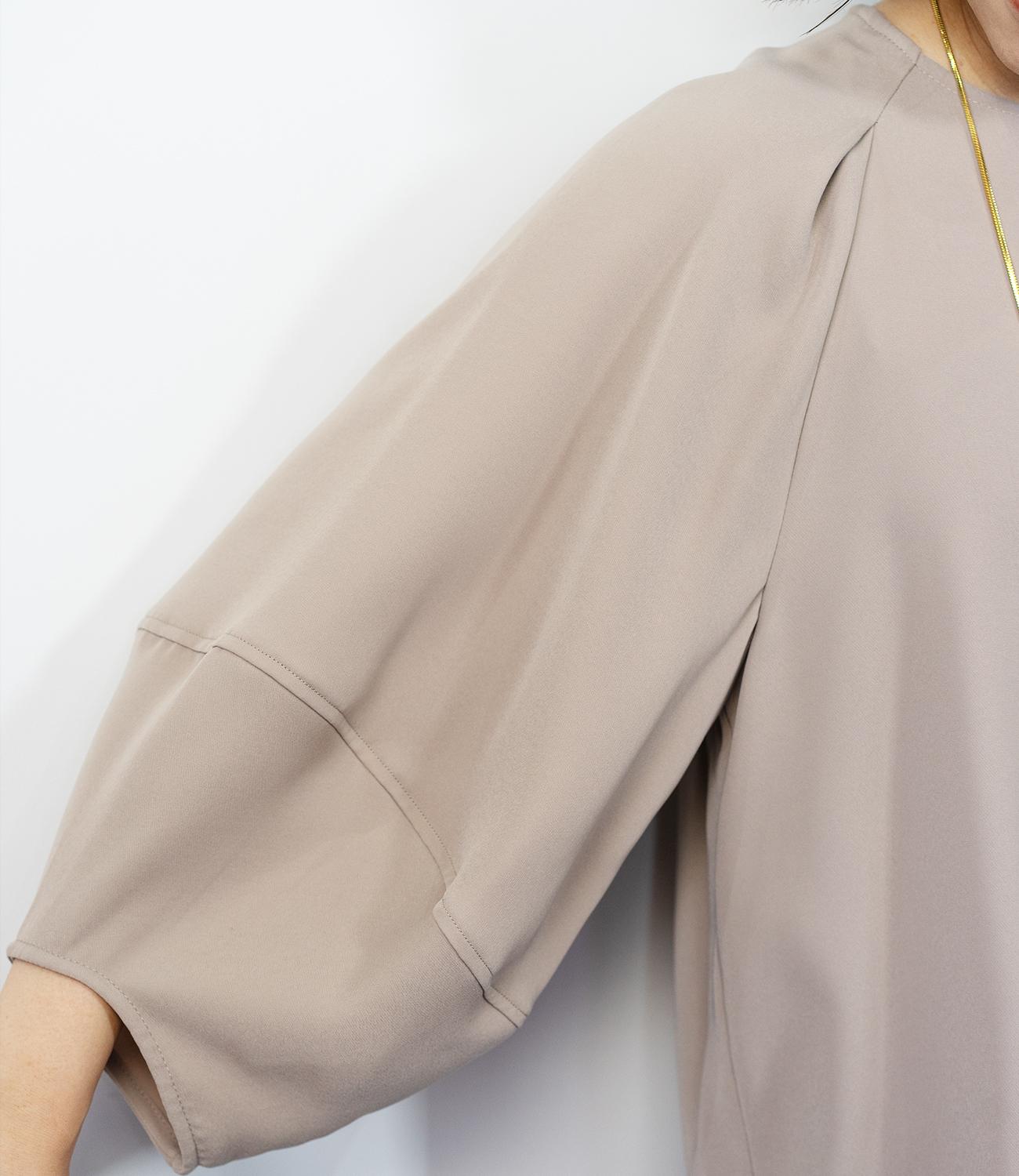 ダブルバックサテンエアリーブラウス