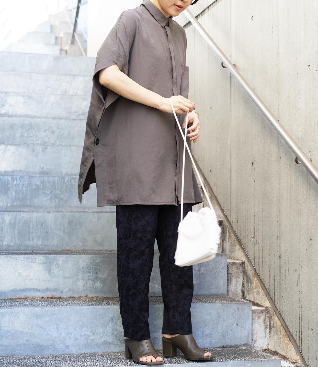 フローラルジャガードテーパードパンツ