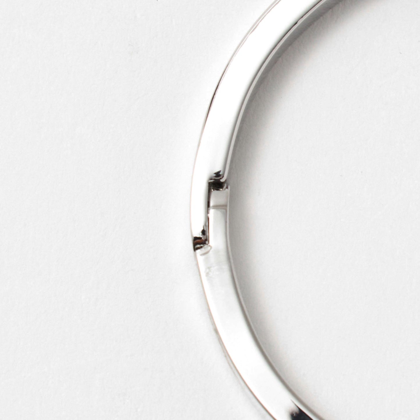 メタル シンプル バングル