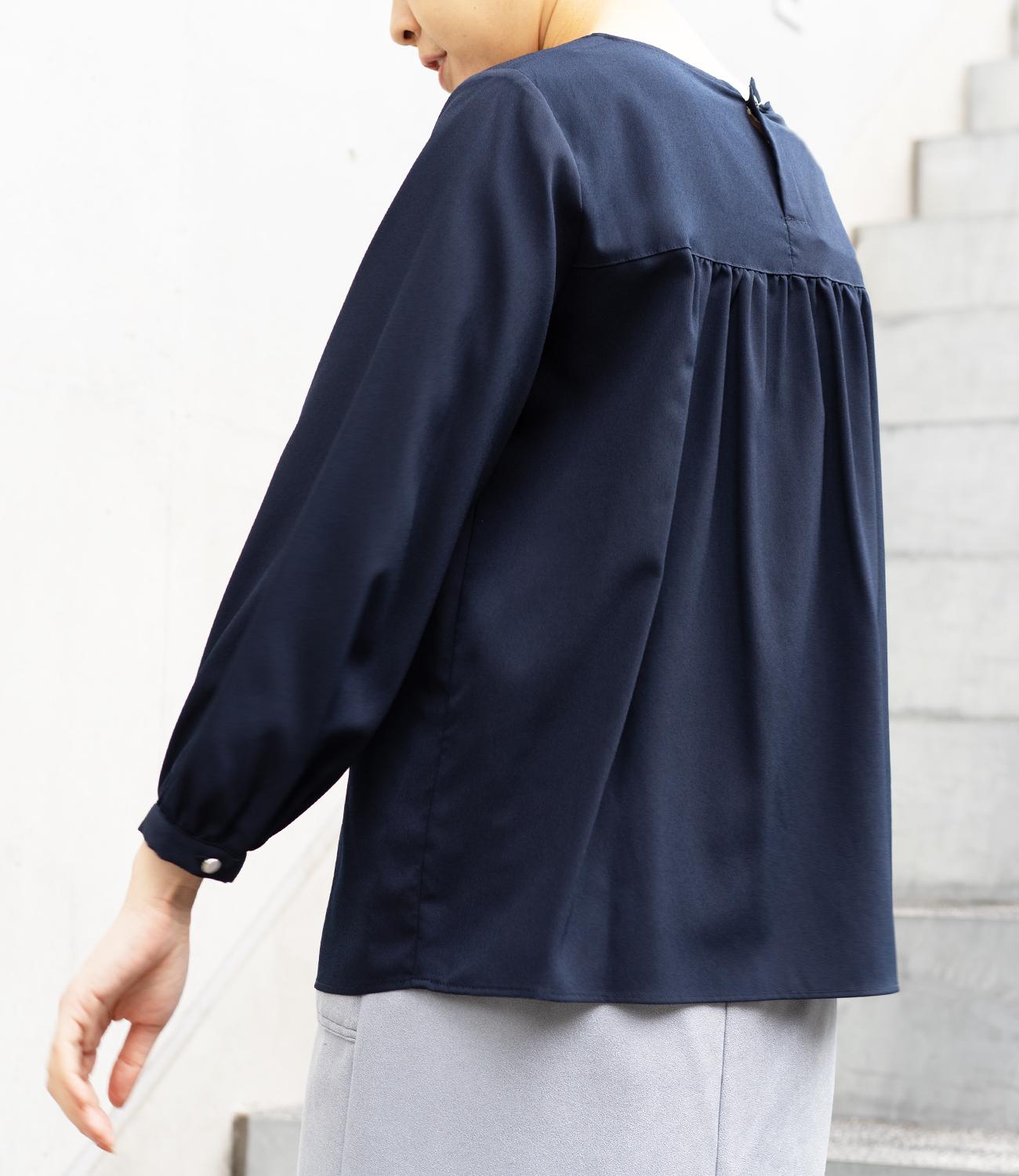 アシンメトリーフレアブラウス