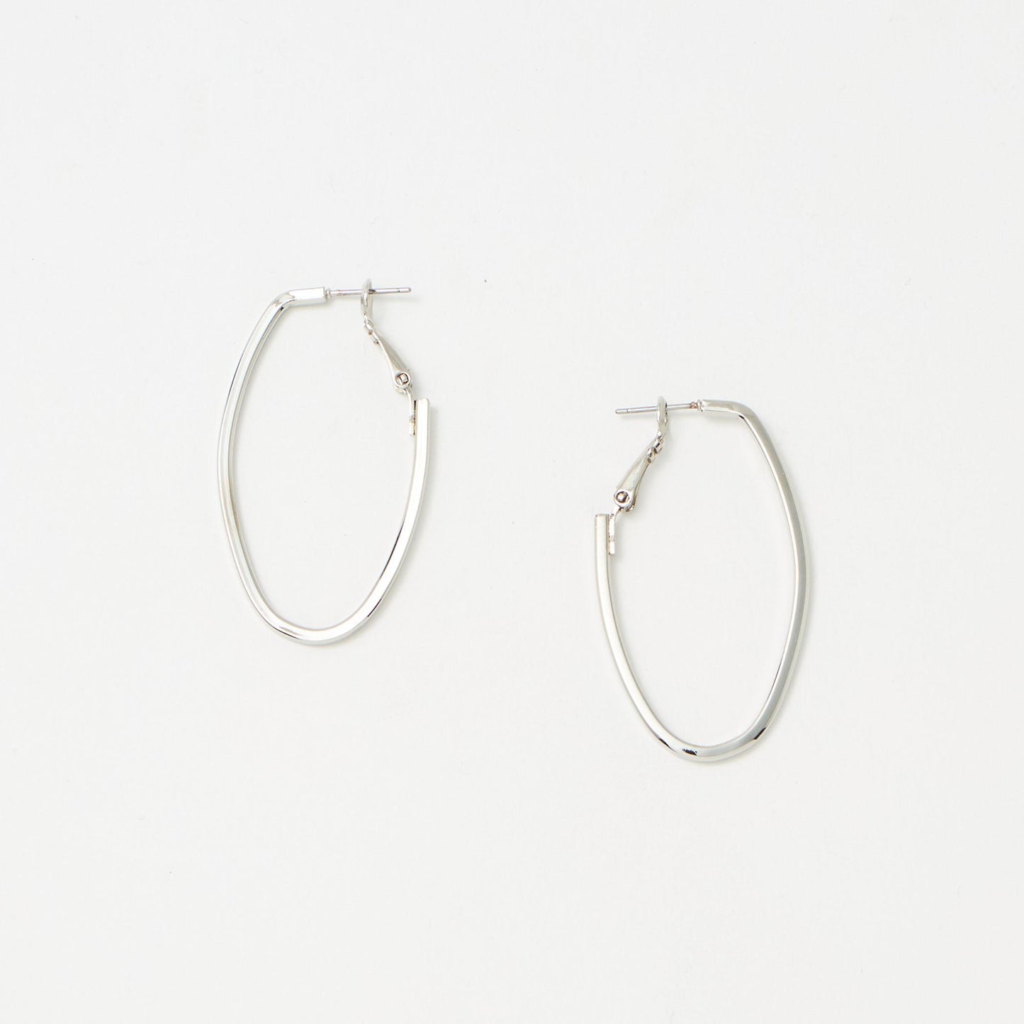 メタル ビッグ Oモチーフ フープピアス