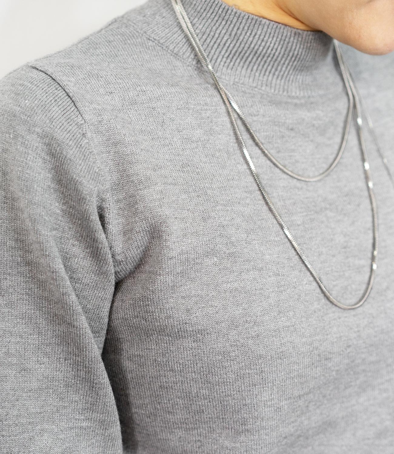 コンパクトハイネックニット