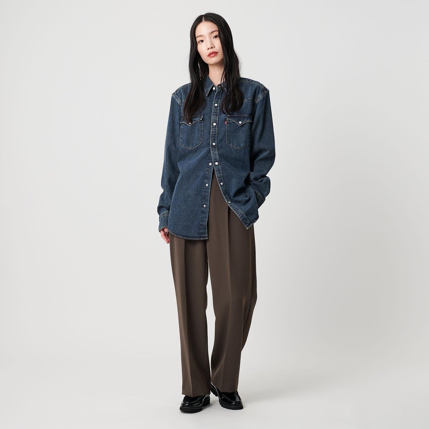 タックワイドストレートパンツ ウォッシャブル