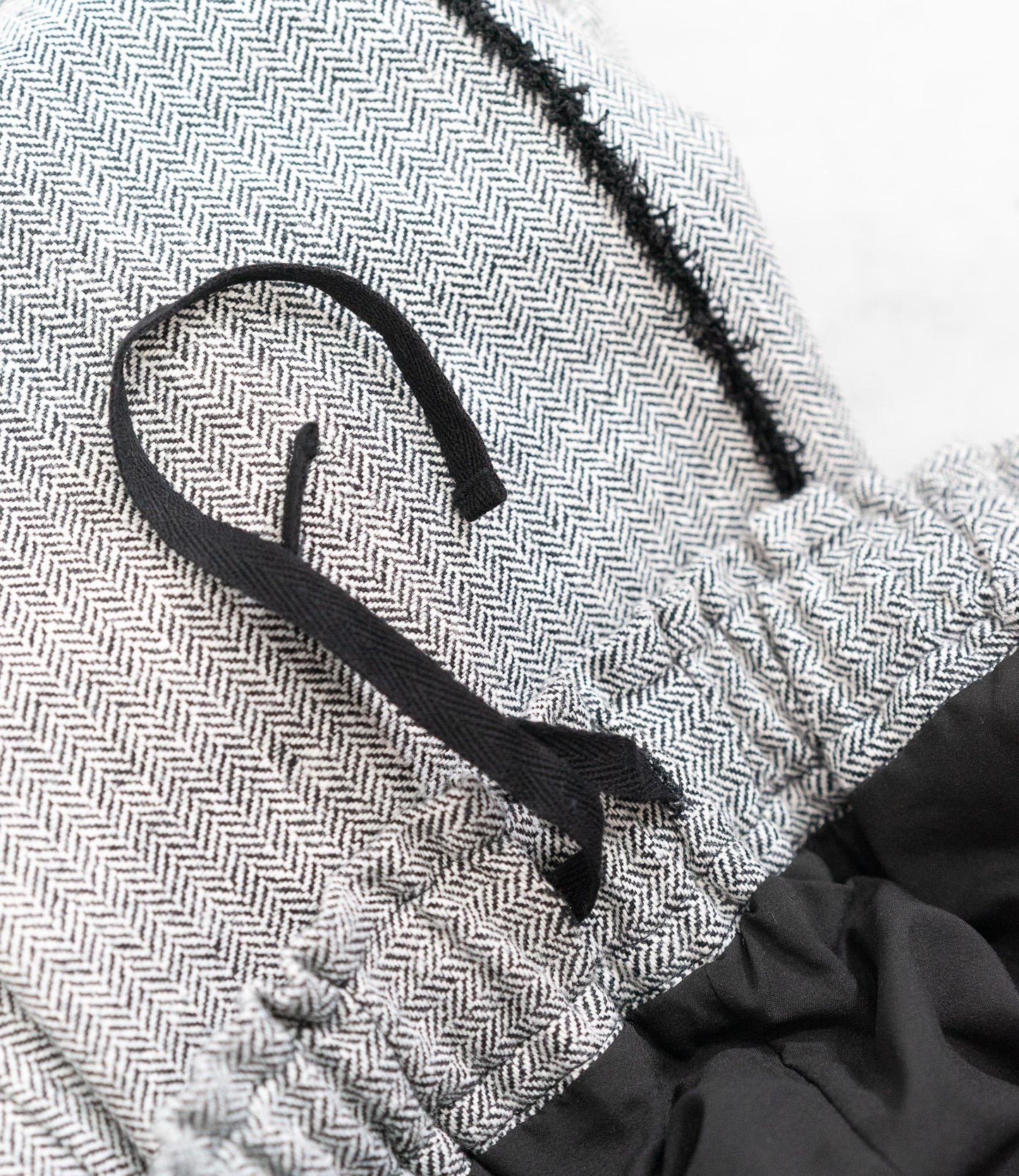 サイドフリンジヘリンボーンパンツ