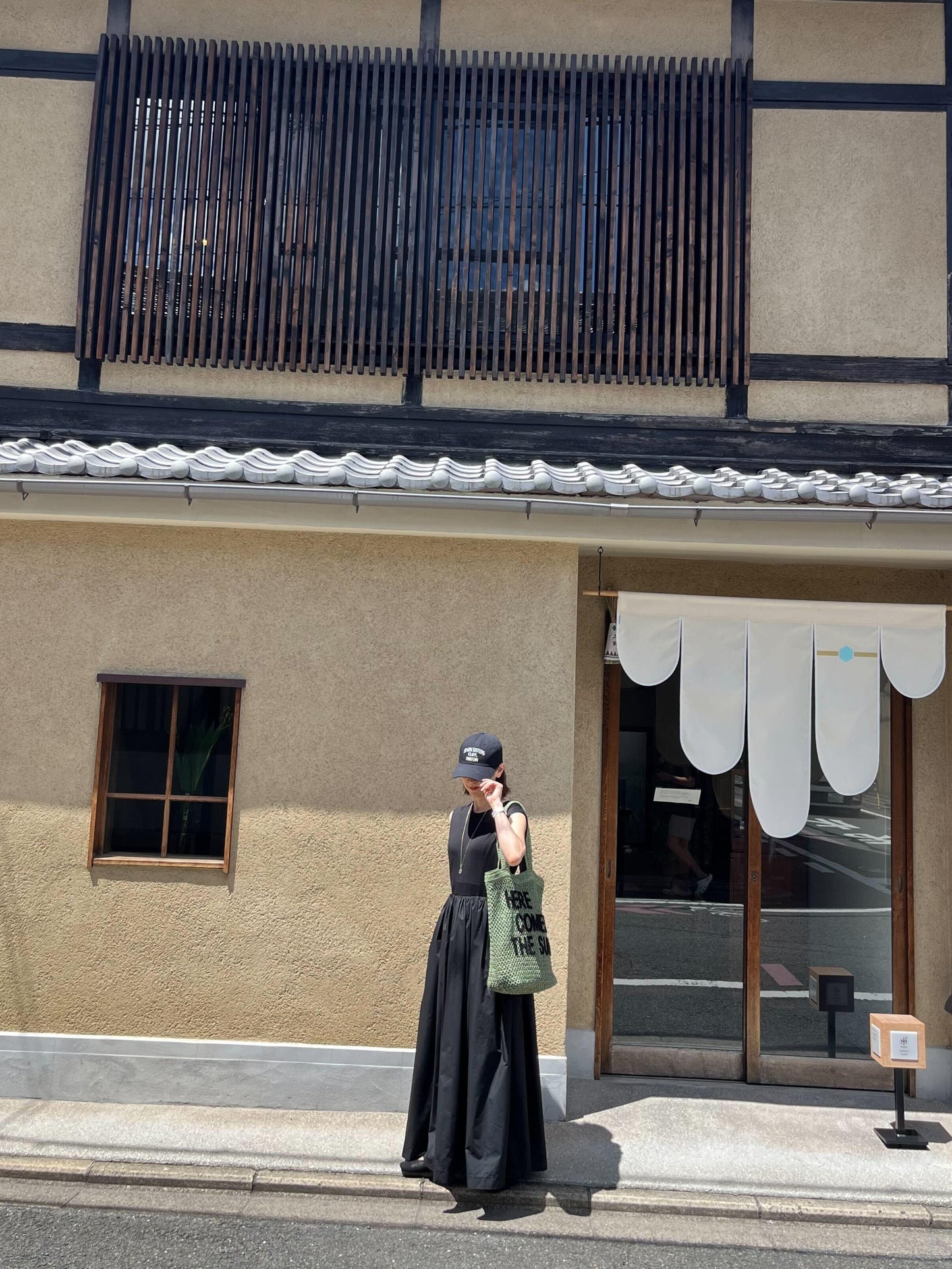 カーキロゴメッシュバッグ