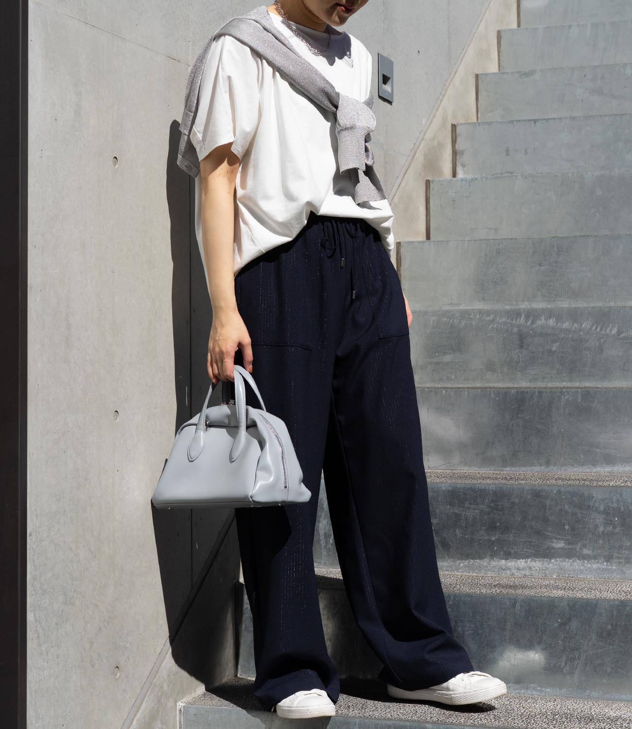 フィルムストライプストレートパンツ