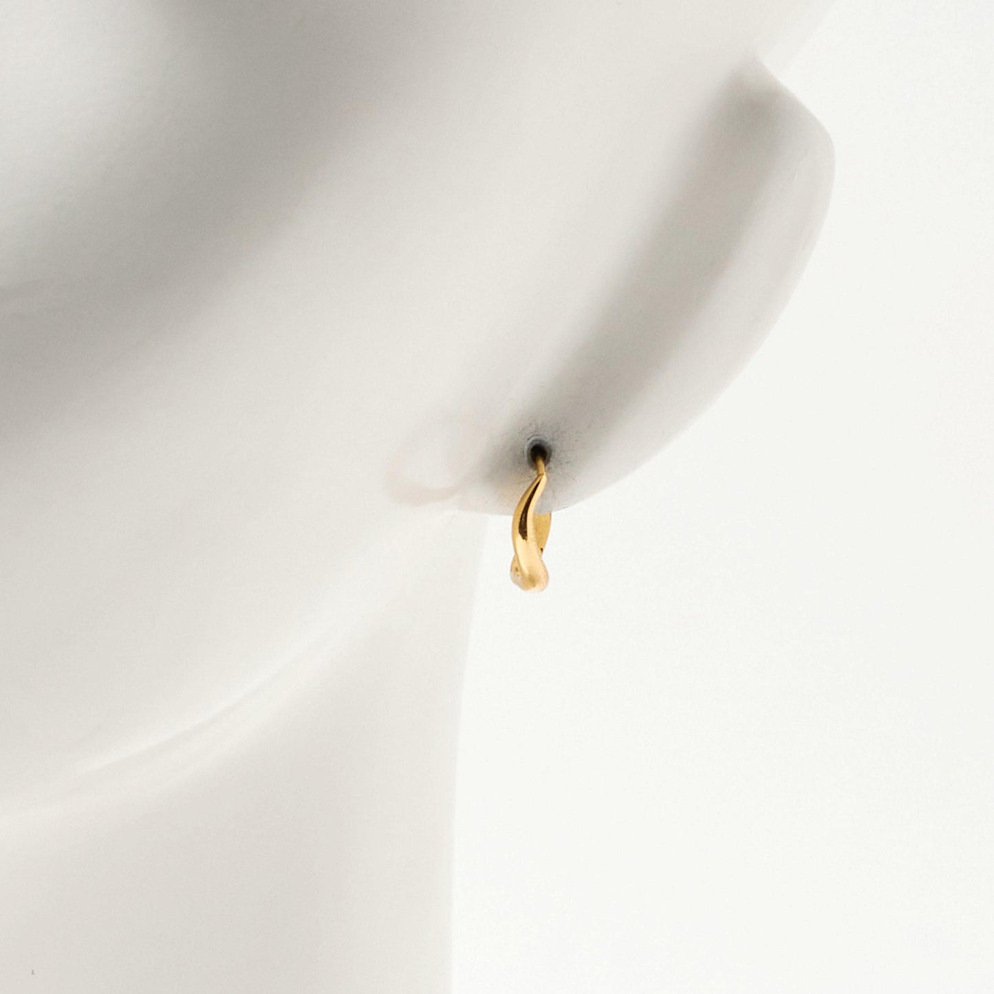 ツイスト フープ ピアス