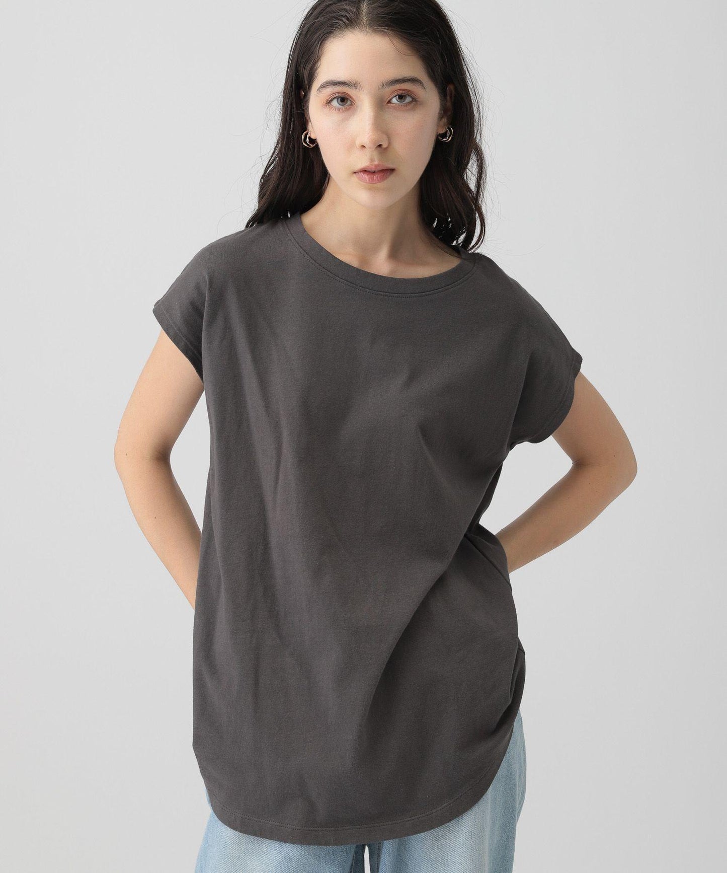 ハンソデTシャツ