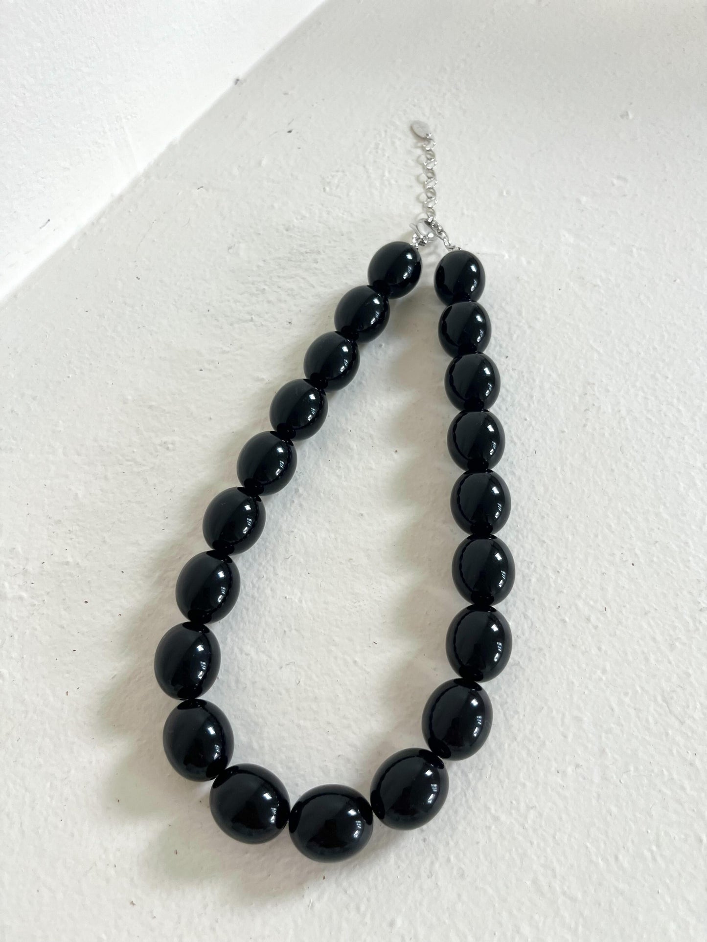 ぶどうの実ブラックネックレス