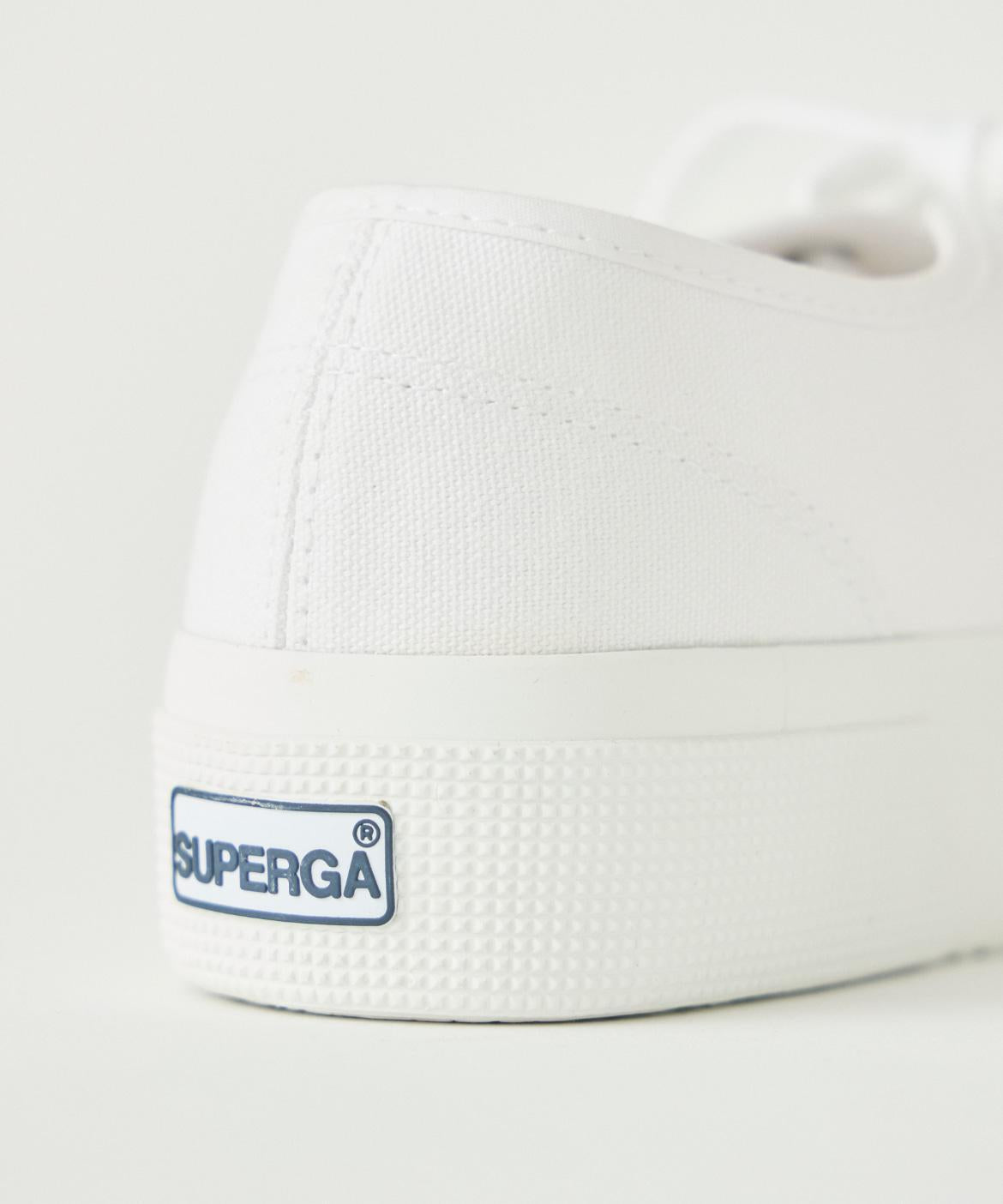 《SUPERGA》3740 PLATFORM LEGGERA スニーカー