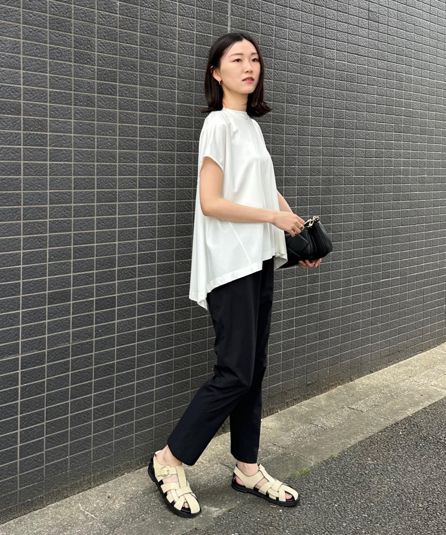 FINE MOVE テーパードパンツ