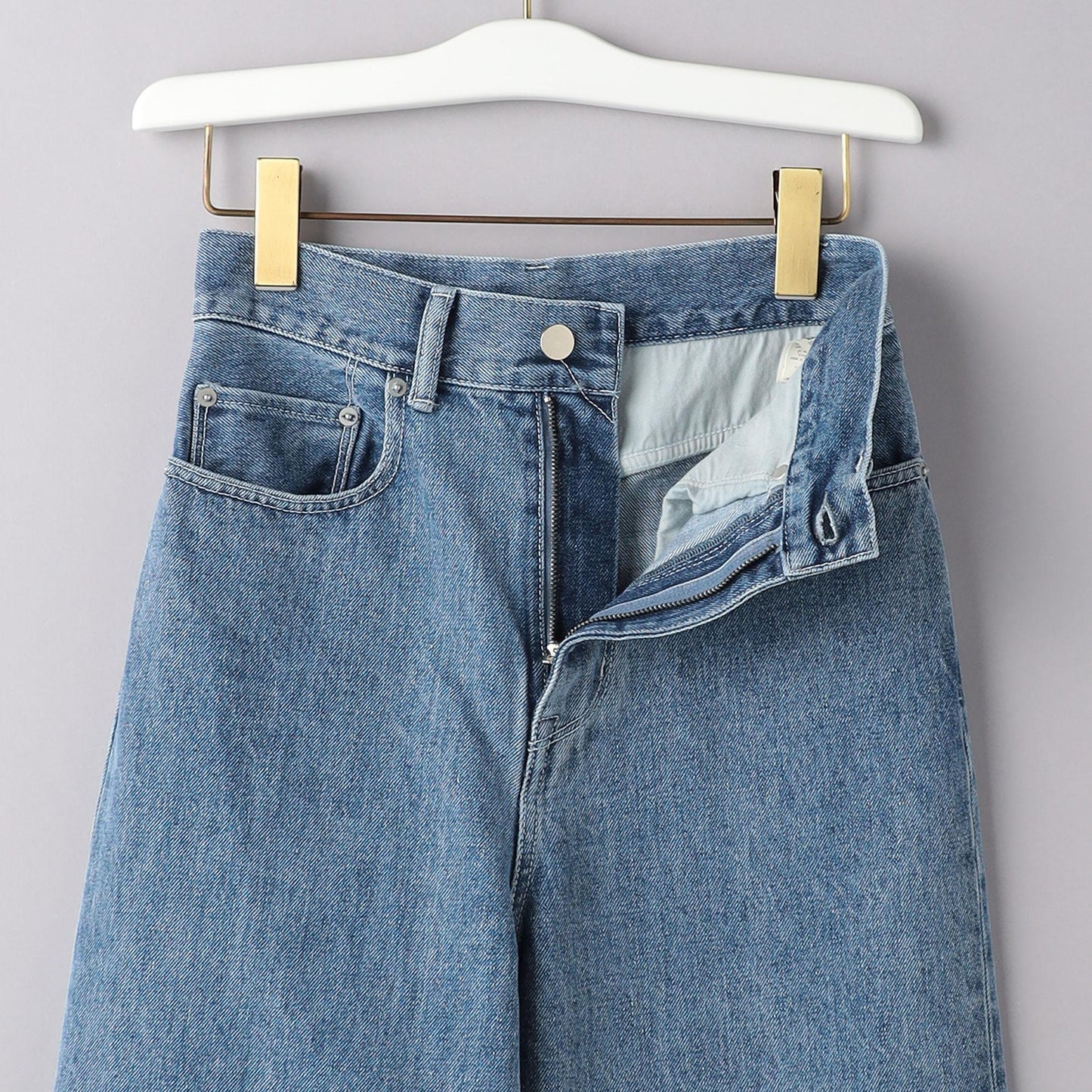 カットオフ デニムパンツ