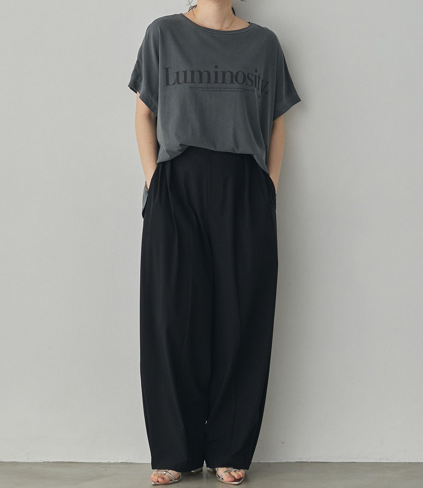 LuminosityドルマンTシャツ