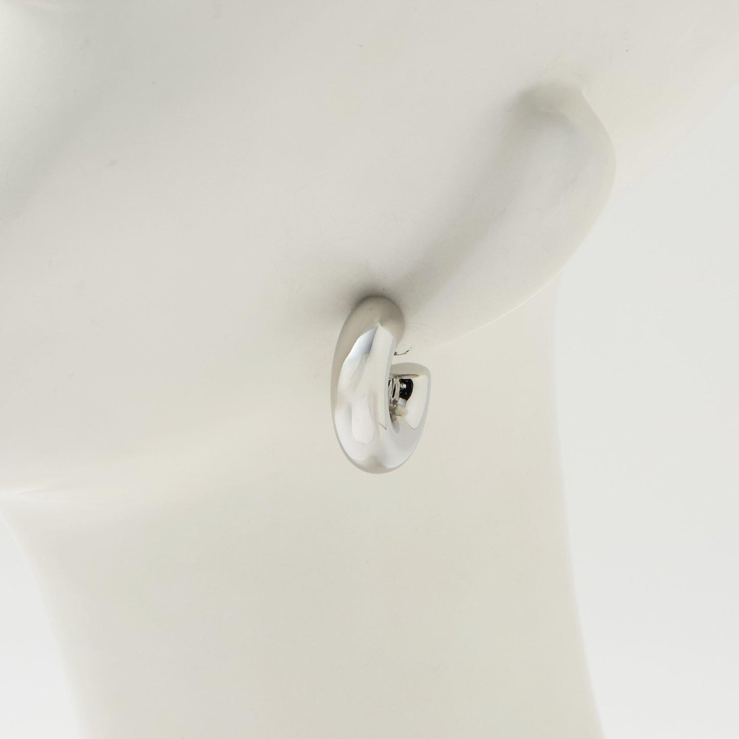 ドーナツ ピアス