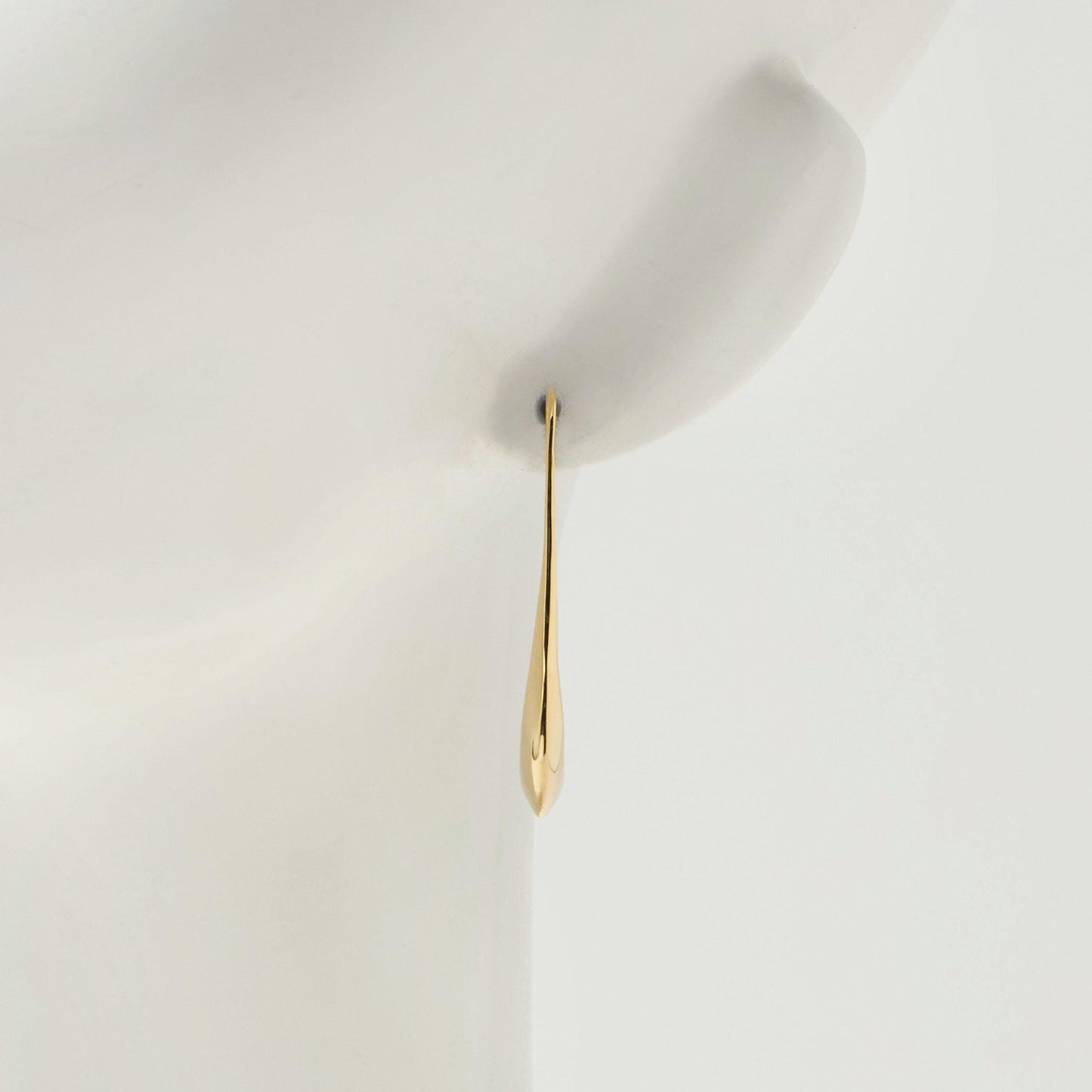 クレセント ムーン ピアス