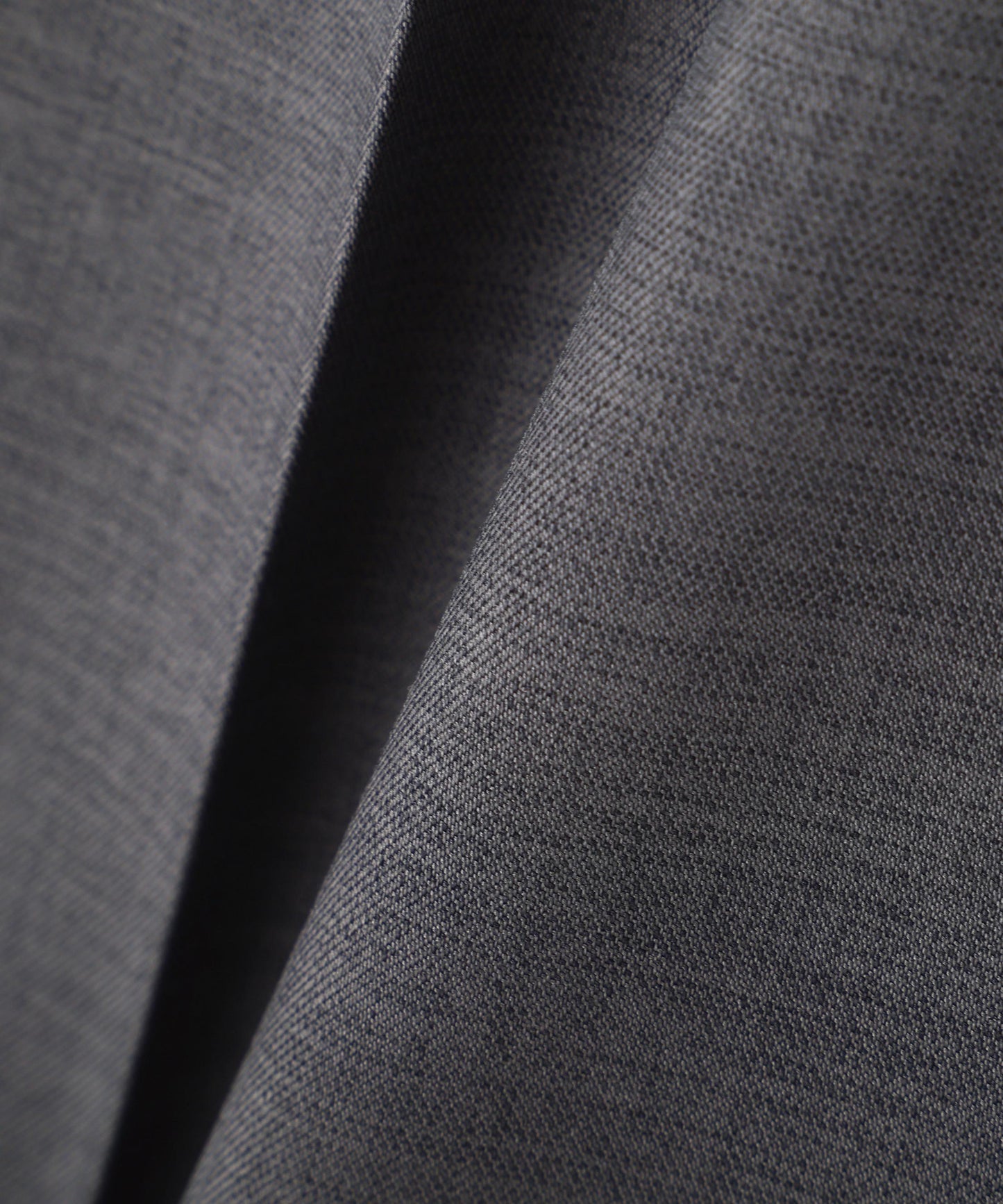 <ウォッシャブル>ベルト付きタックワイドパンツ 26SS