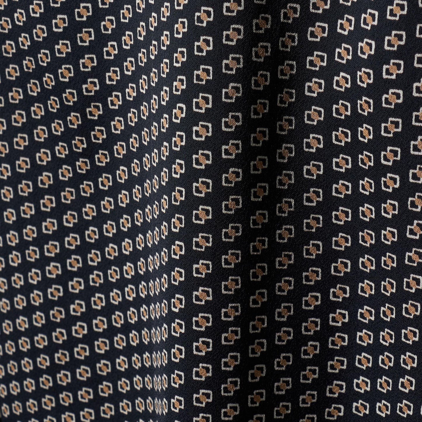 バック サテン Vネック ロングスリーブ ブラウス ‐ウォッシャブル‐