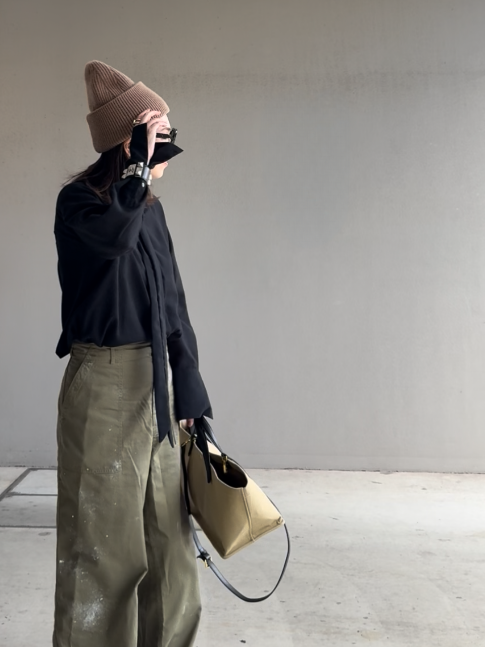 Sheer long cuffs shirt