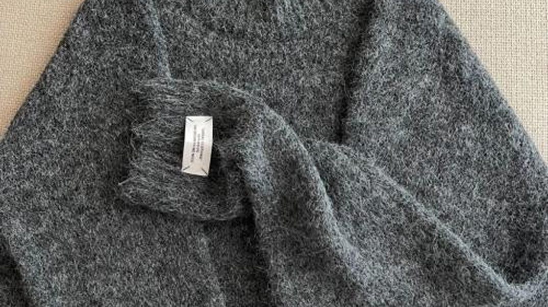 頑張らなくてもサマになる。大人のシンプルニット特集