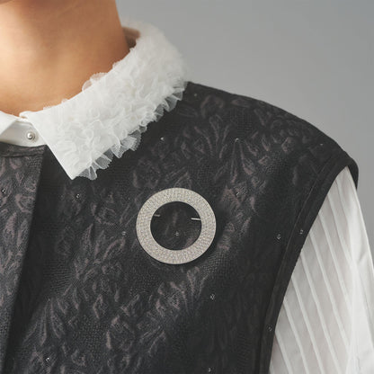 サークル ブローチ