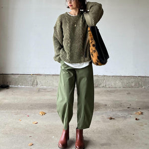 ケーブル編みカーキニット