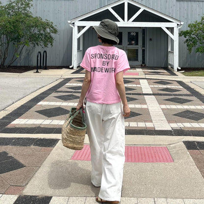 バックロゴピンクTシャツ