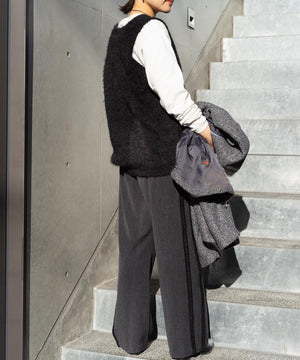 シャギーVネックニットベスト