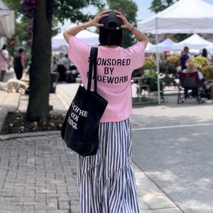 バックロゴピンクTシャツ