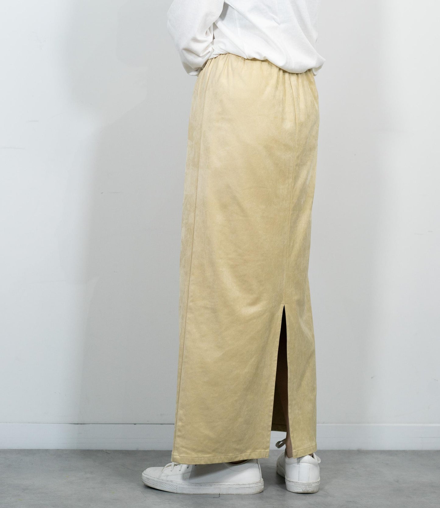 ストレッチスウェードライクIラインスカート