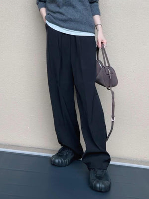 タックワイドパンツ