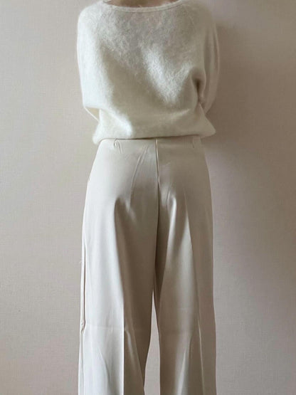 人気ディレクターmeg1006tの限定コーデセット！モヘアライクニットとタックワイドパンツセット