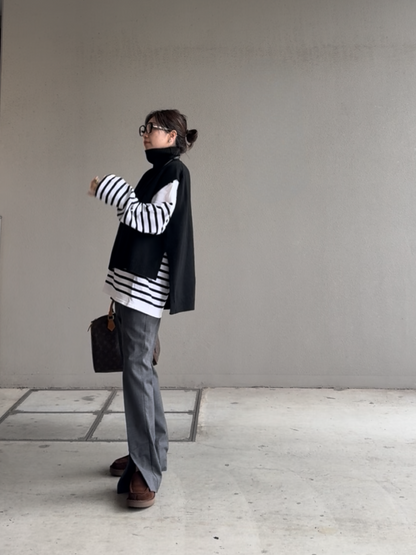 タートルネックスリットベスト