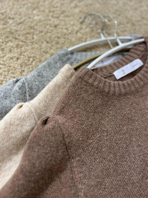 パフスリーブ半袖ニット