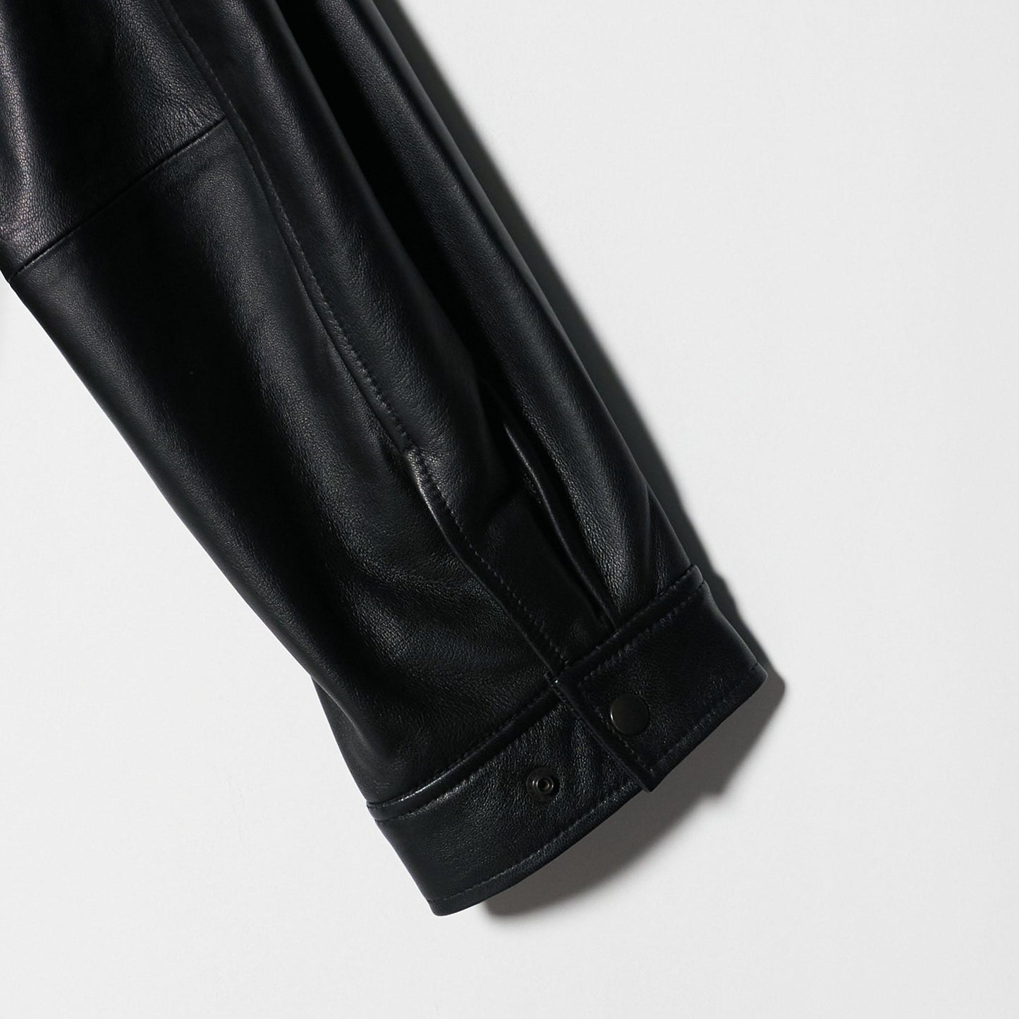 シープレザー ノーカラージップブルゾン