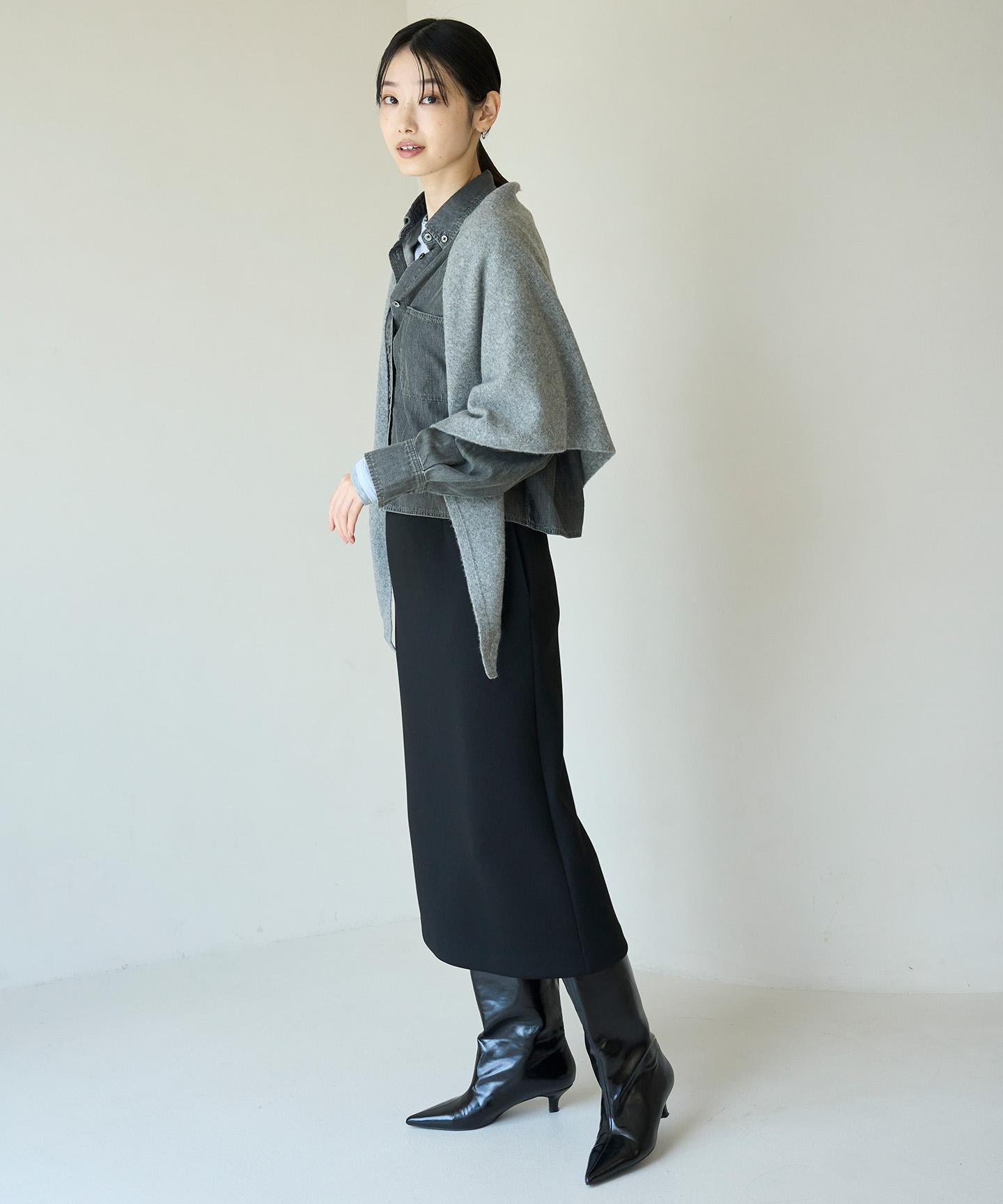 クロップドシャツ