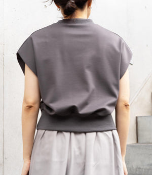 ポンチカットショートトップス