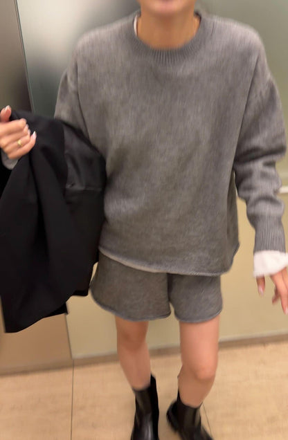 リラックスショートニットアップ