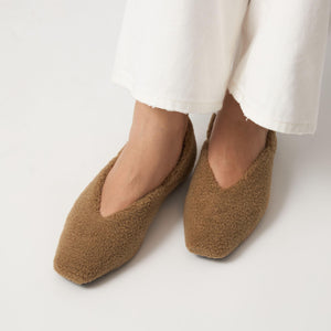 スクエア 2WAY フラットシューズ（ベージュ）