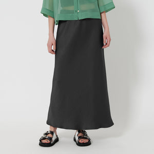 ポリエステルサテン マーメイドフレアスカート