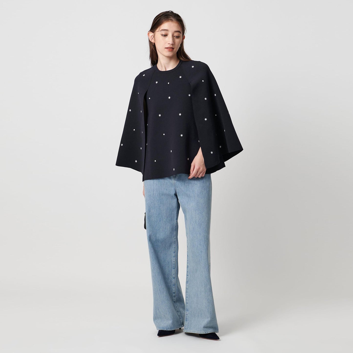 エンブロイダリー フラワー ケープニット ‐ウォッシャブル‐