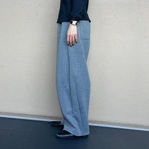 ダンボールコクーンパンツ