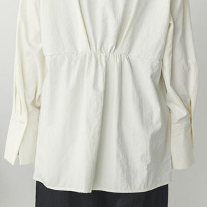 バックギャザーシャツ