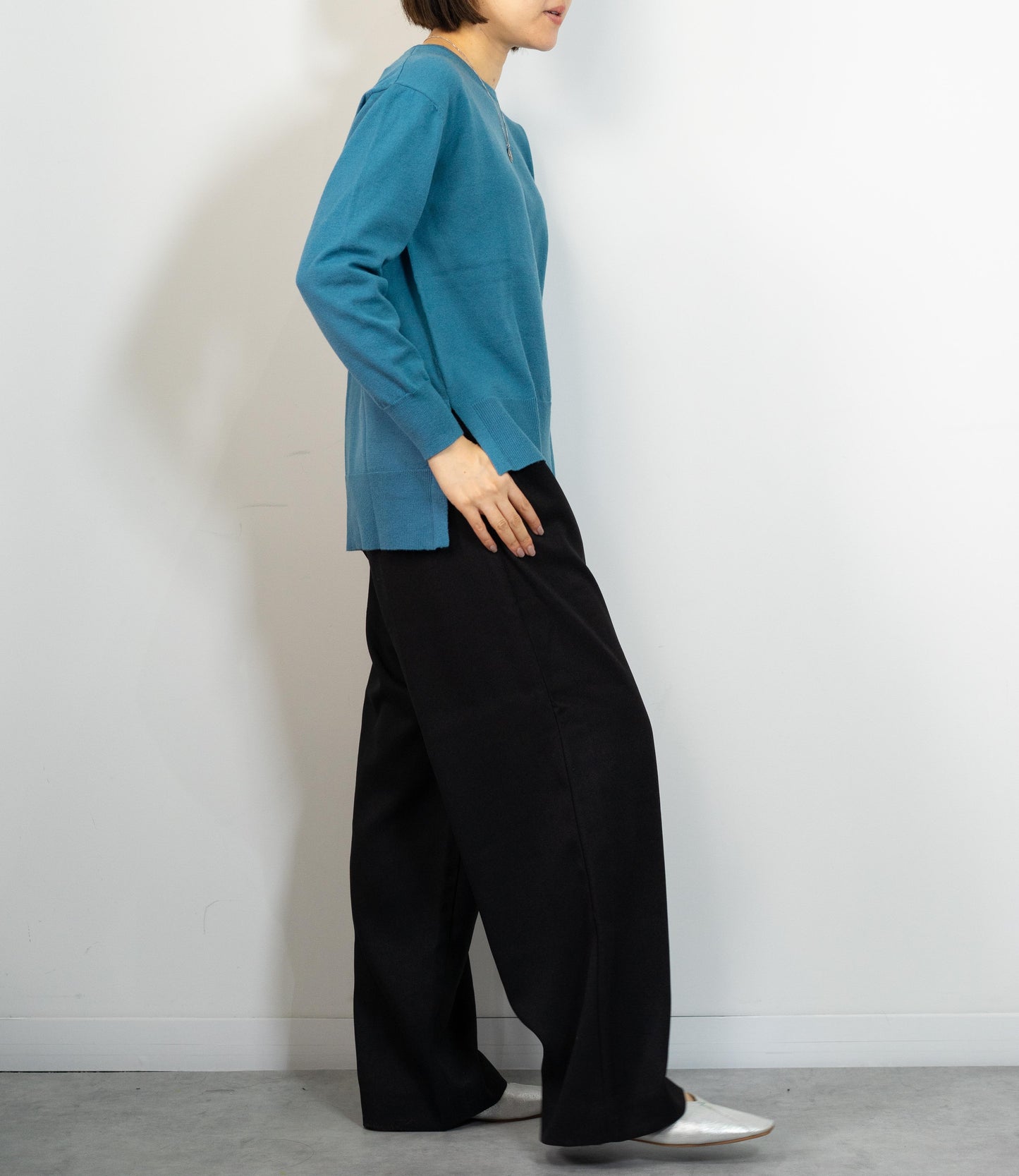 ワイドストレートパンツ