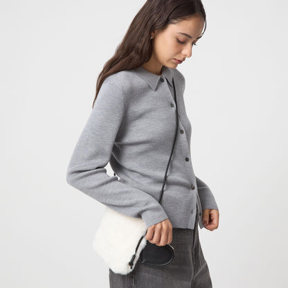 ファーショルダーバッグ ハートチャーム付き