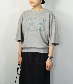 フレア袖レタリングTシャツ