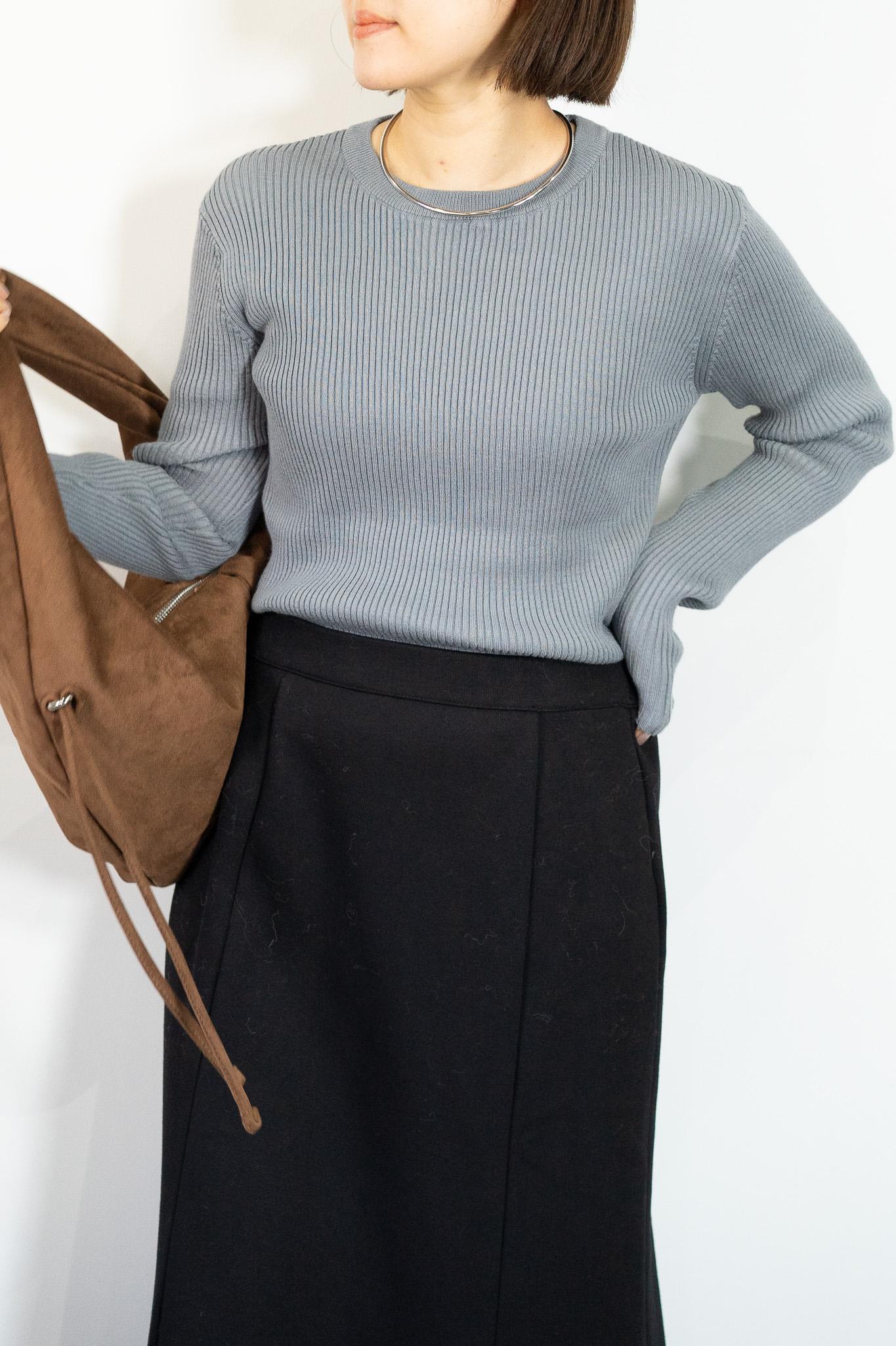 コンフォータブルスリムニット