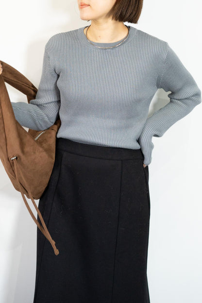 コンフォータブルスリムニット