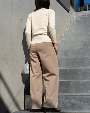 クルーネックストレートニット